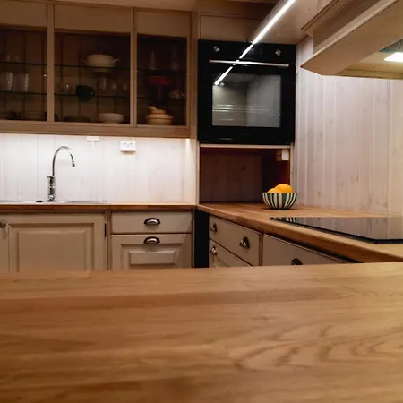 I Stall Fra 1800-tallet * Os (Hedmark)