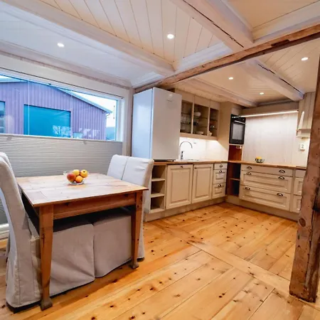 Apartment I Stall Fra 1800-tallet